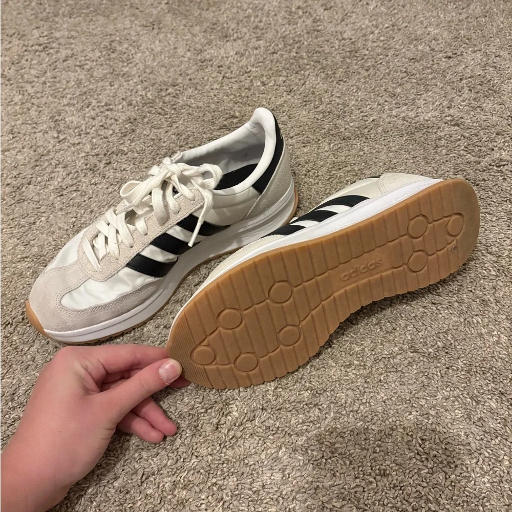 Adidas Run 70s 2.0 Sneaker - Picture 4 of 4